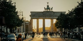 März: Deutschland macht ernst
