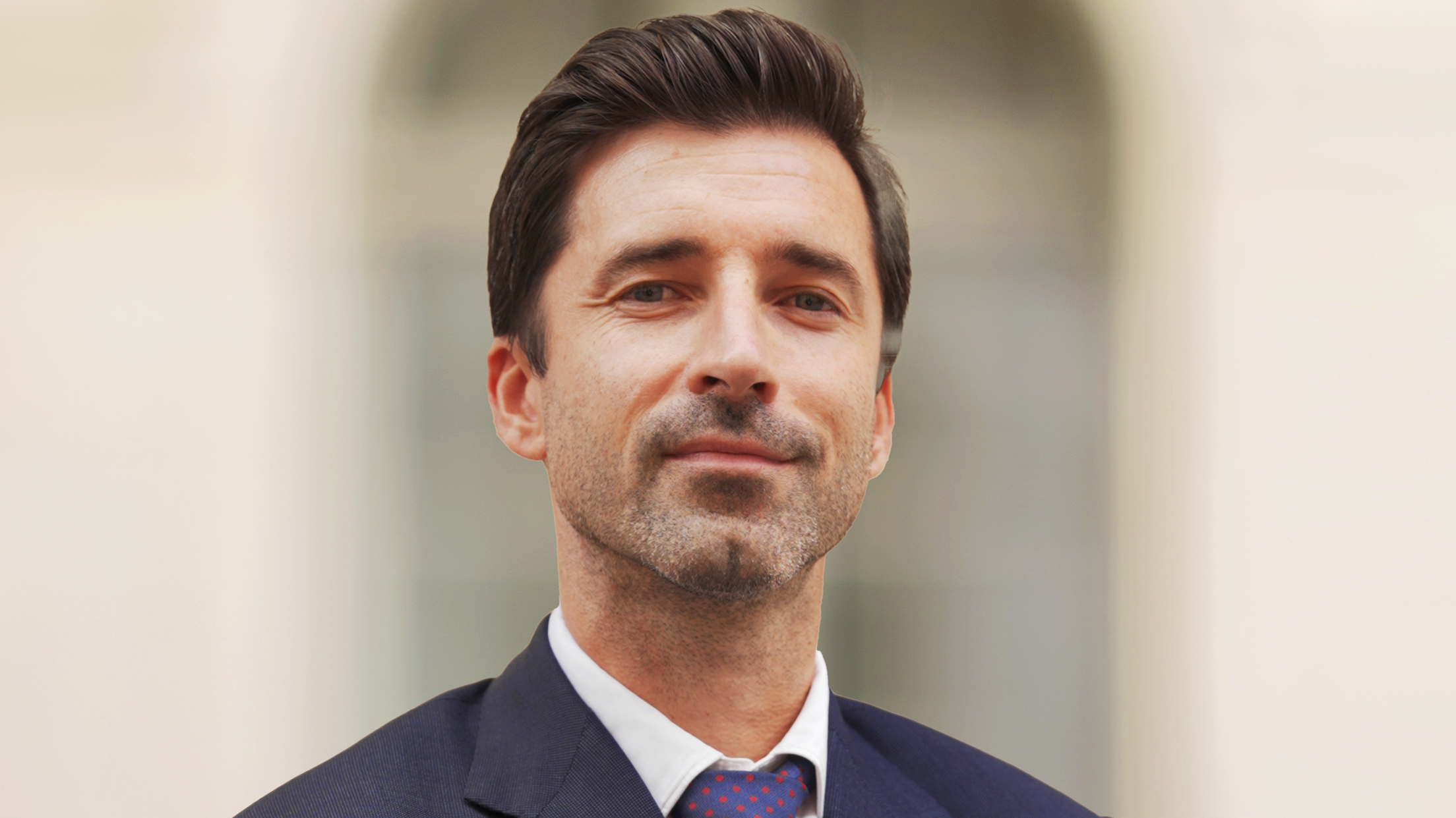 Headshot ofJulien Dapsens