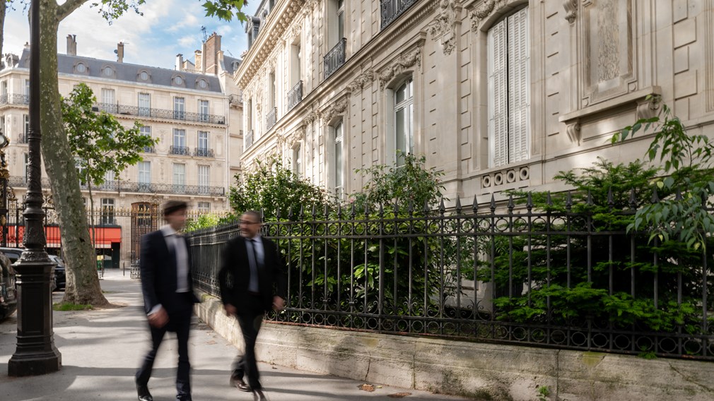 Paris landing page