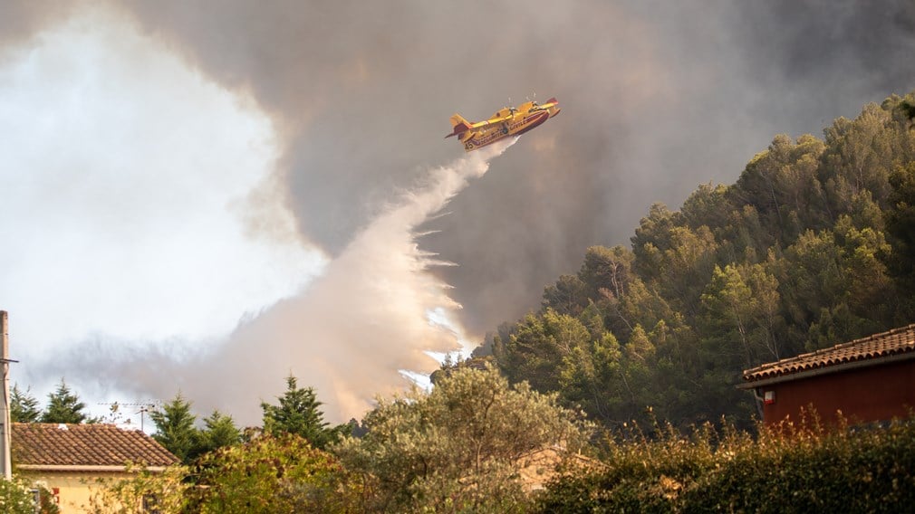 Canadair incendie foret