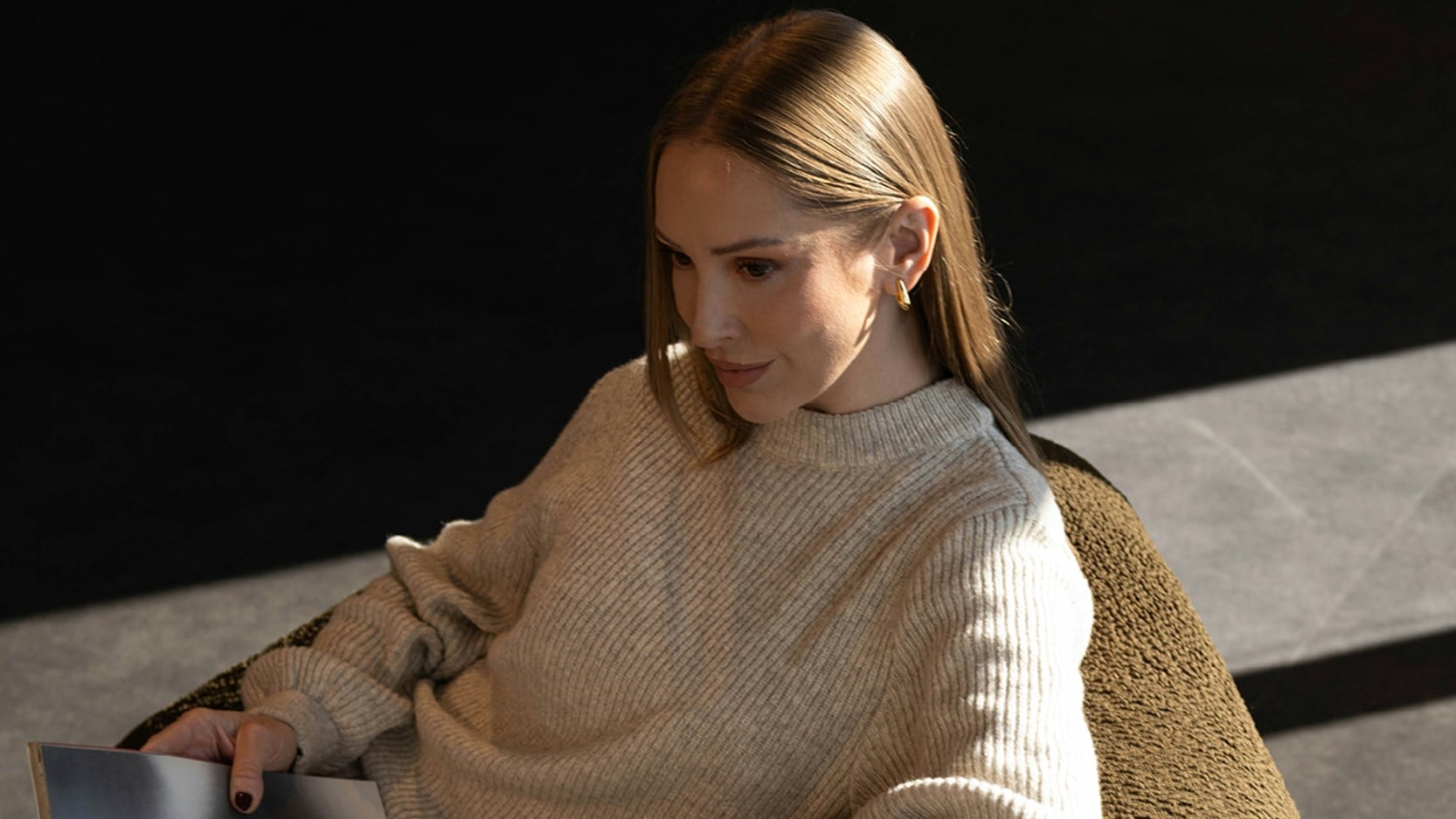 woman profile with light