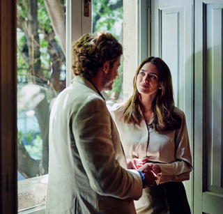 banking-and-financing-couple.png