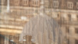 An image showing St Pauls' Cathedral in the reflection of the Rothschild office window
