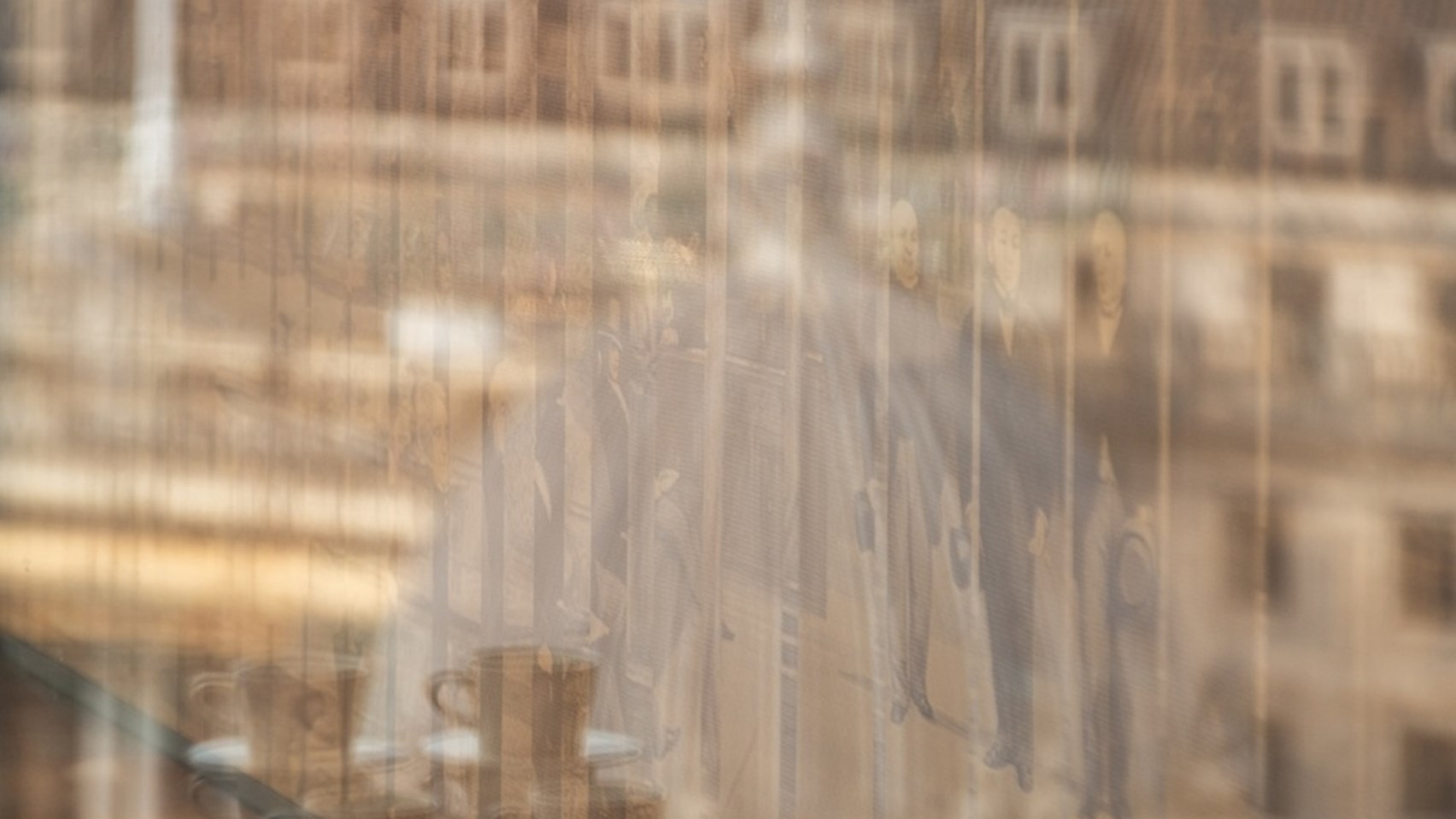 An image showing St Pauls' Cathedral in the reflection of the Rothschild office window