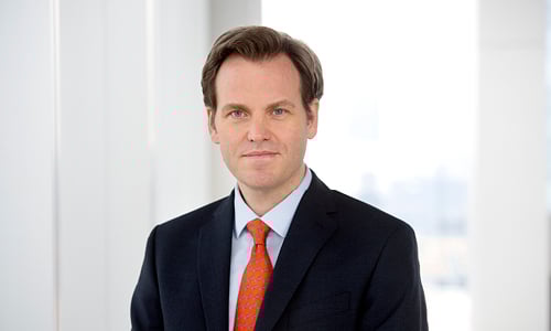 Headshot of Hugh Billett
